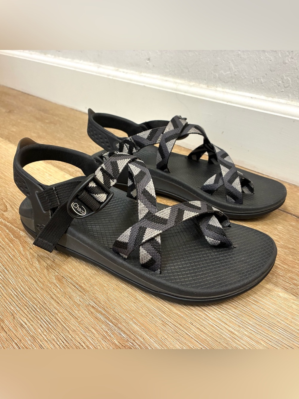 Chaco Men's Z/Canyon 2 Sandals Feature A Black Gray US 9 UK 8 EU 42